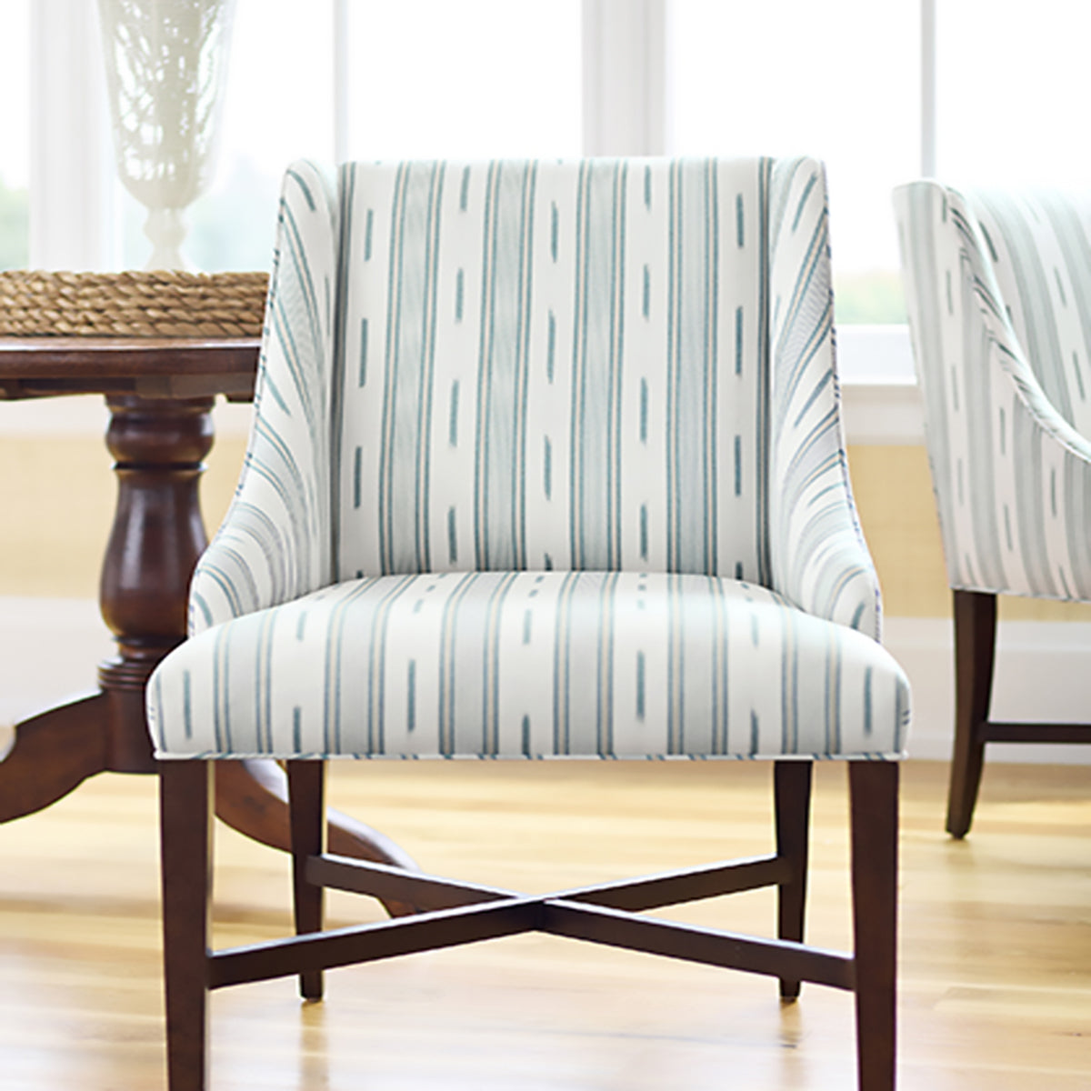 Thibaut Odeshia Stripe W781305