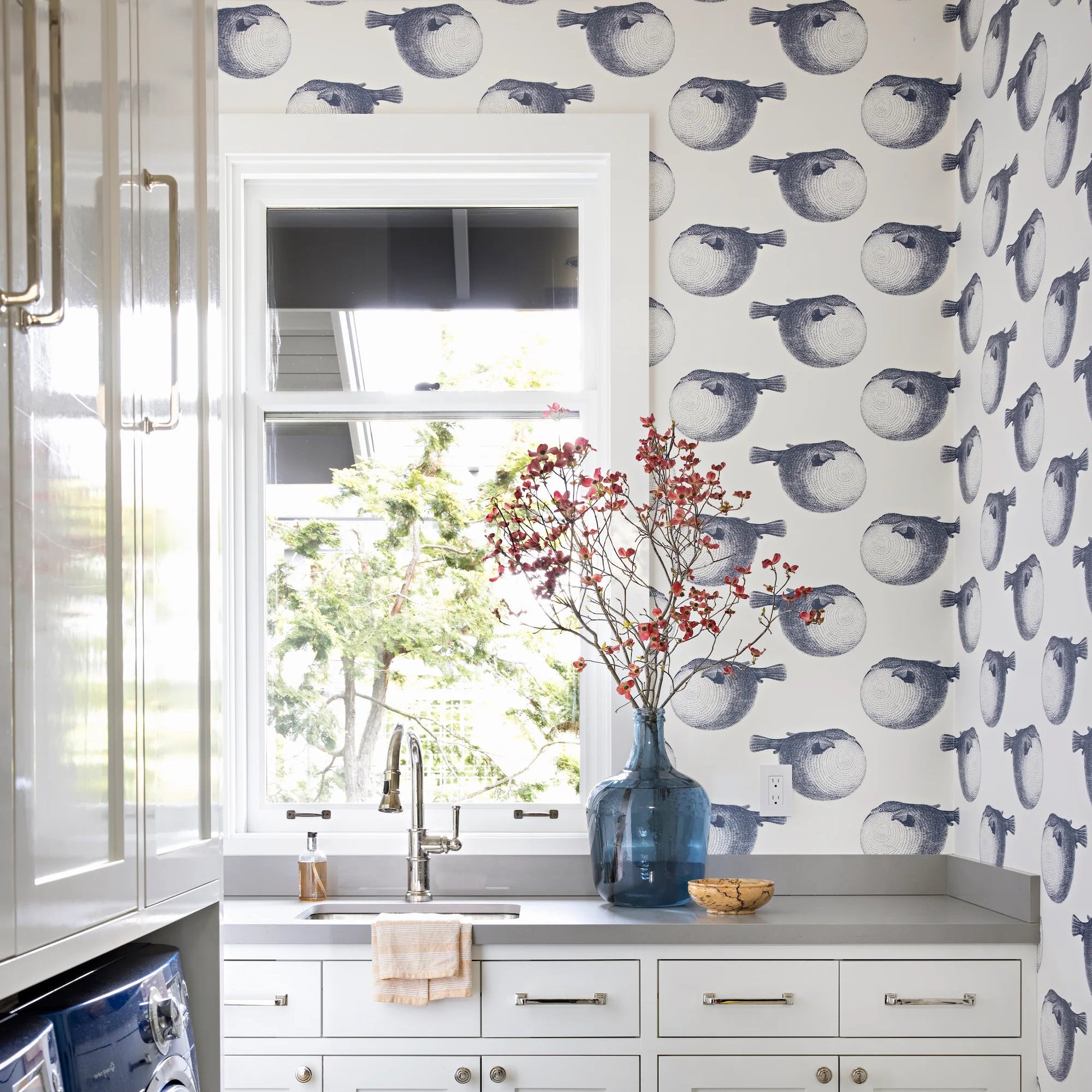 Mr. Blow Wallpaper Sample