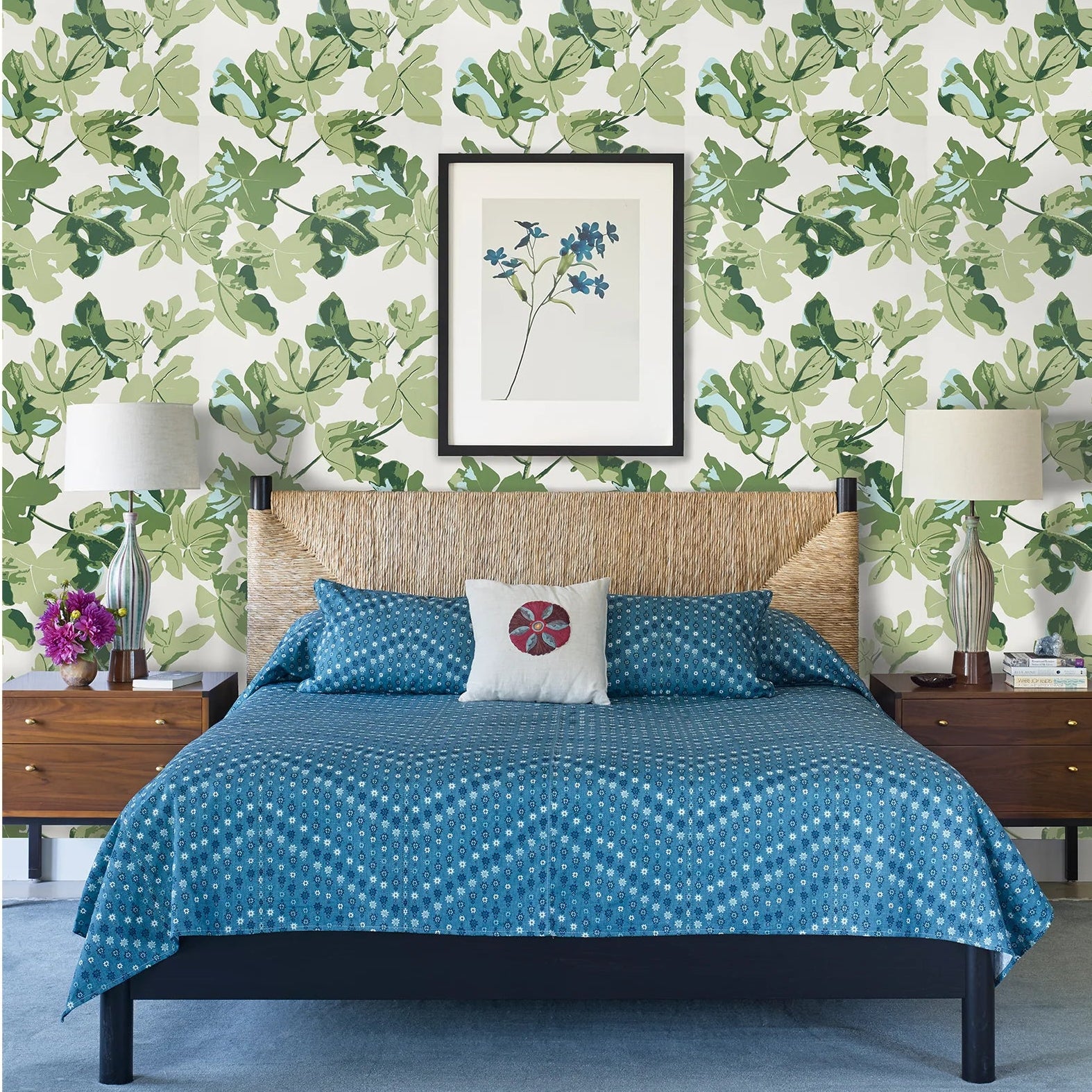 Fig Leaf Wallpaper Sample