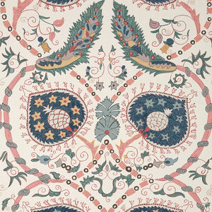 Decorative wallpaper pattern with peacock feathers and floral elements on a beige background